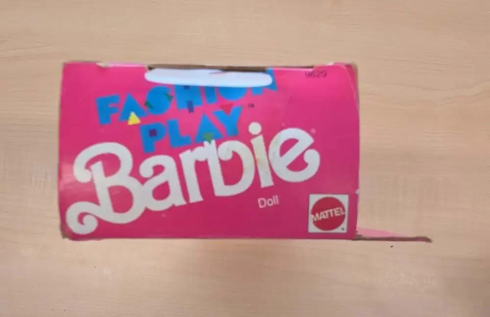 Vintage 1990 Mattel Fashion Play Barbie Doll New In Box